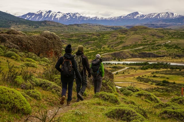 Hiking Portería Sarmiento Lake 10