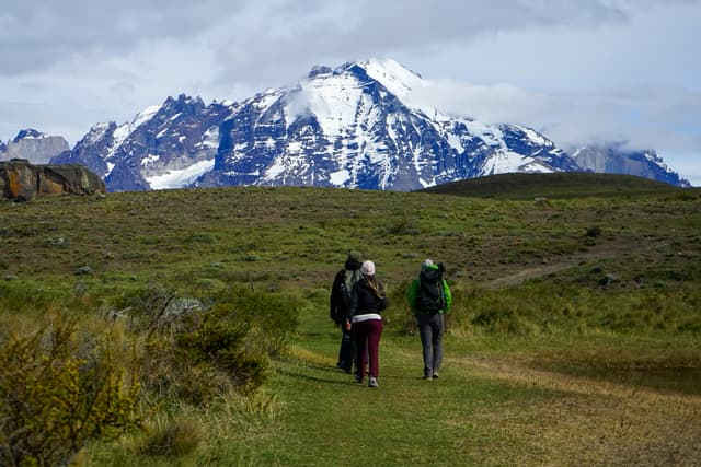 Hiking Portería Sarmiento Lake 5