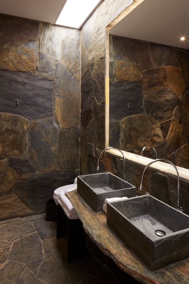 Escape to Vik Chile - Full Experience 12